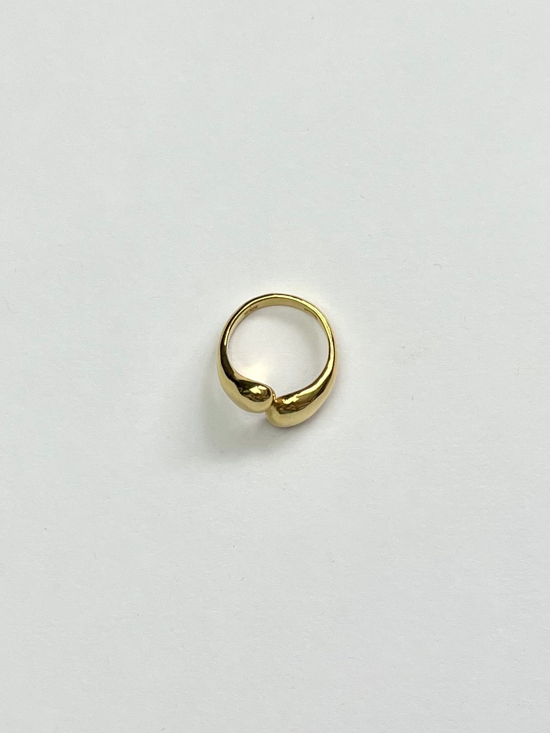 SKÆR, ring