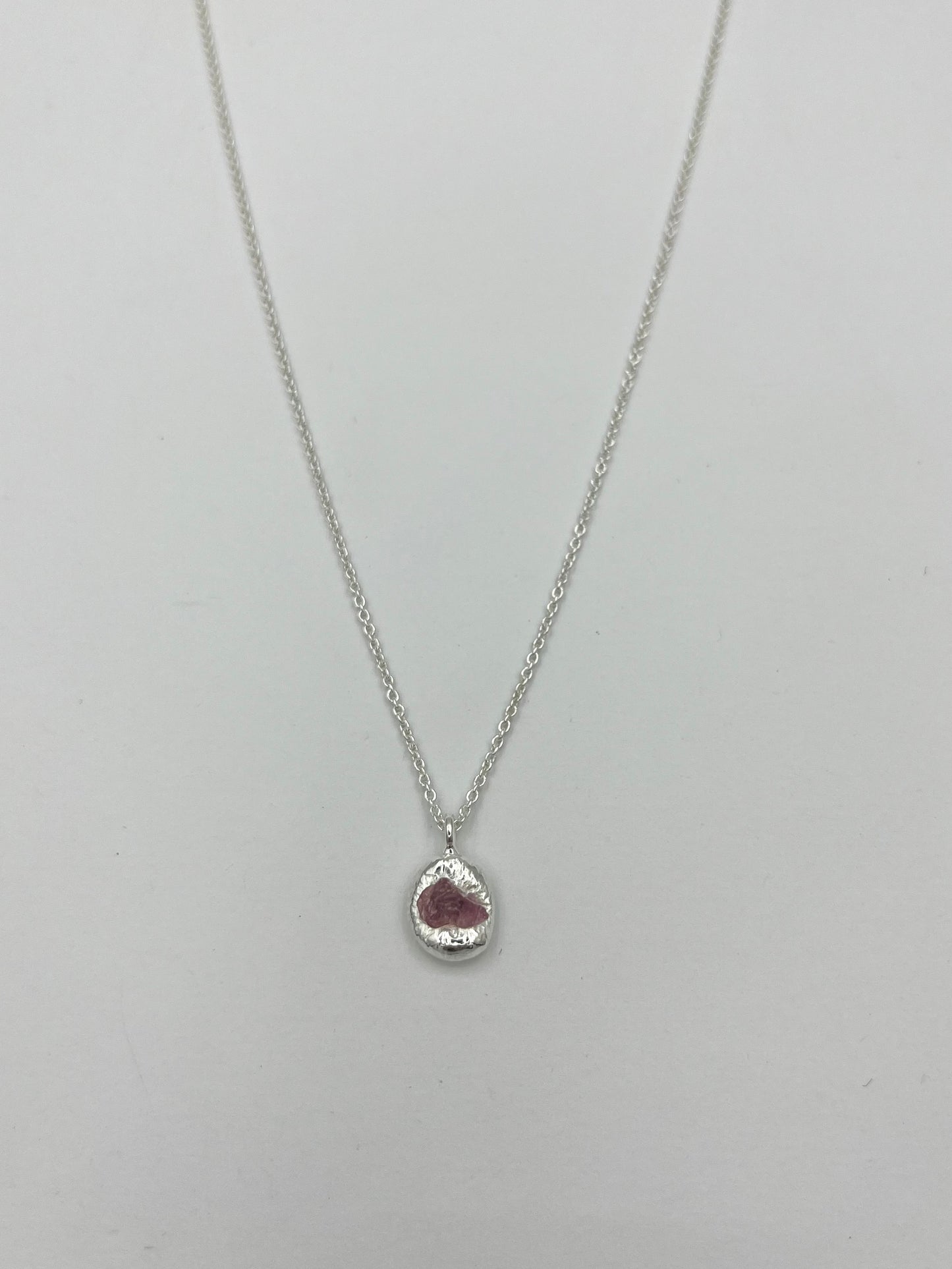 SAFIR, light rose necklace