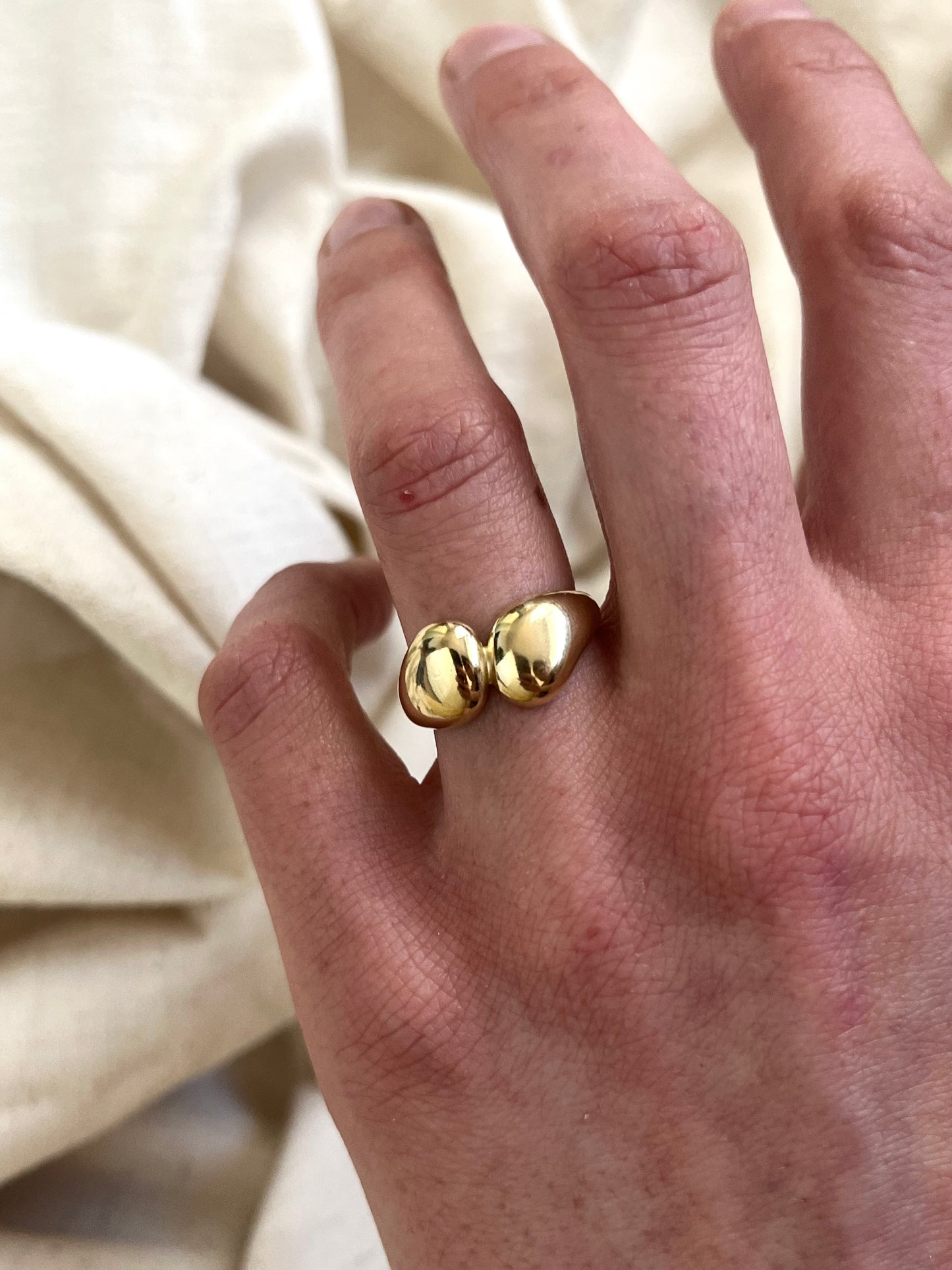 SKÆR, ring
