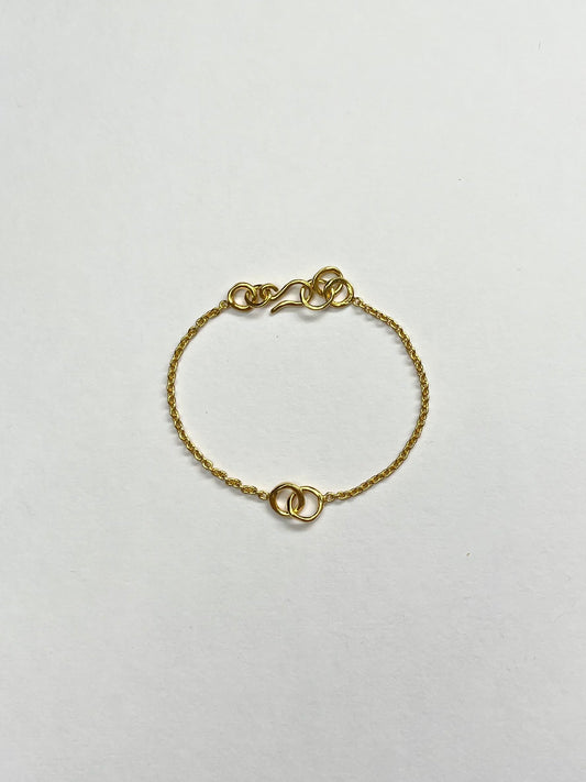 TRO, bracelet