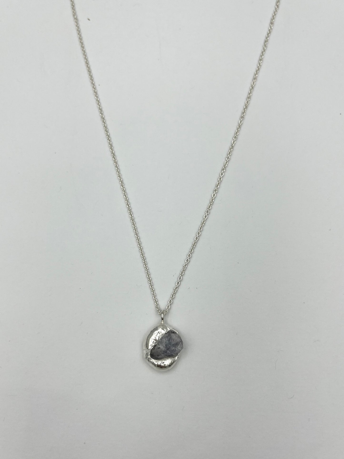 SAFIR, light blue neckalce