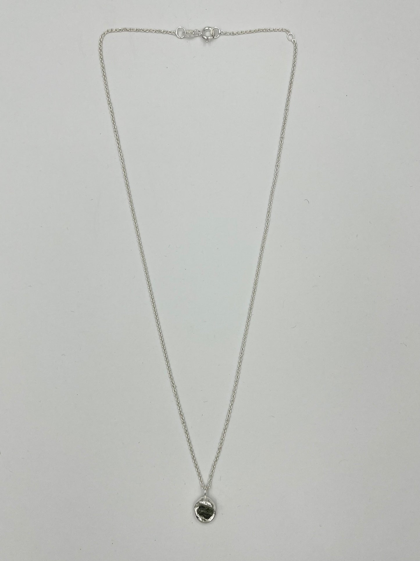 SAFIR, dark green necklace